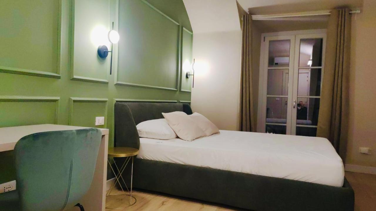 Hotel Lagrange 34 Turin Zimmer foto
